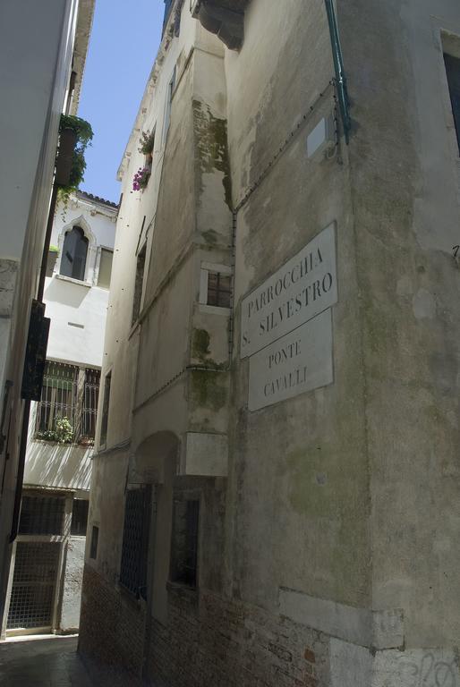 Appartamento Ca' Cavalli Venesia Ruang foto