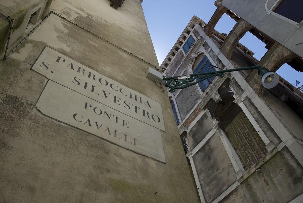 Appartamento Ca' Cavalli Venesia Ruang foto